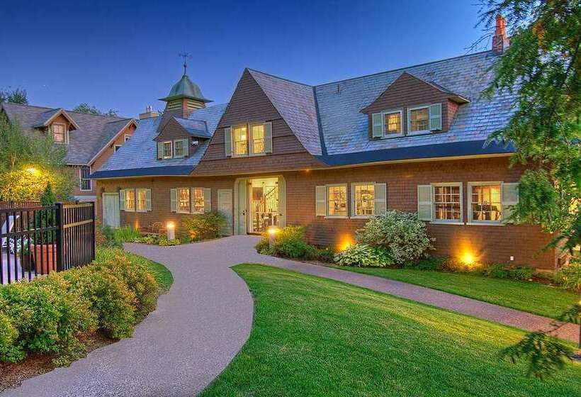 Castle Hill Resort And Spa