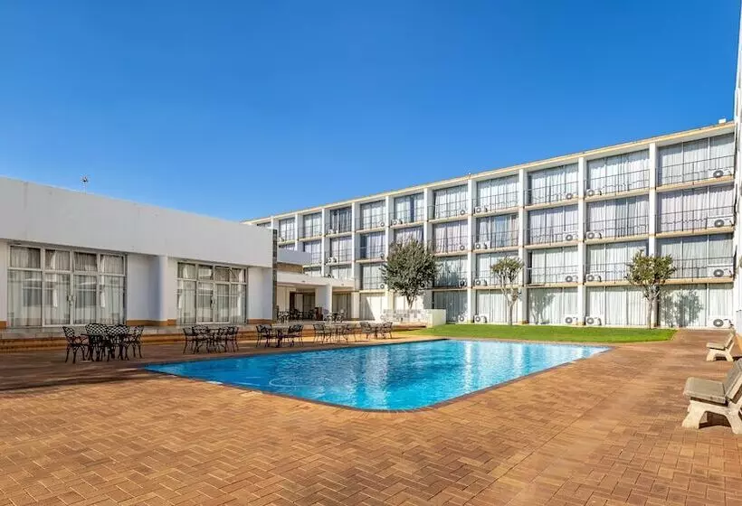 호텔 African Sky Ermelo Inn