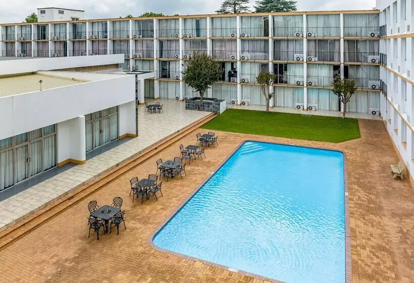 호텔 African Sky Ermelo Inn