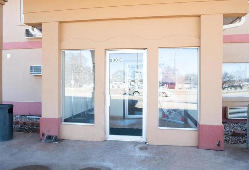 فندق Executive Inn