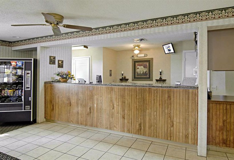 ホテル Americas Best Value Inn