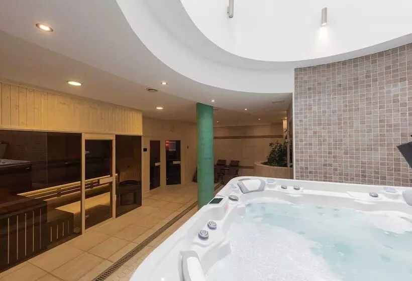 Hotel Bazilika Alatt Panzió