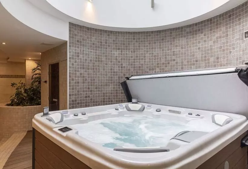 Hotel Bazilika Alatt Panzió