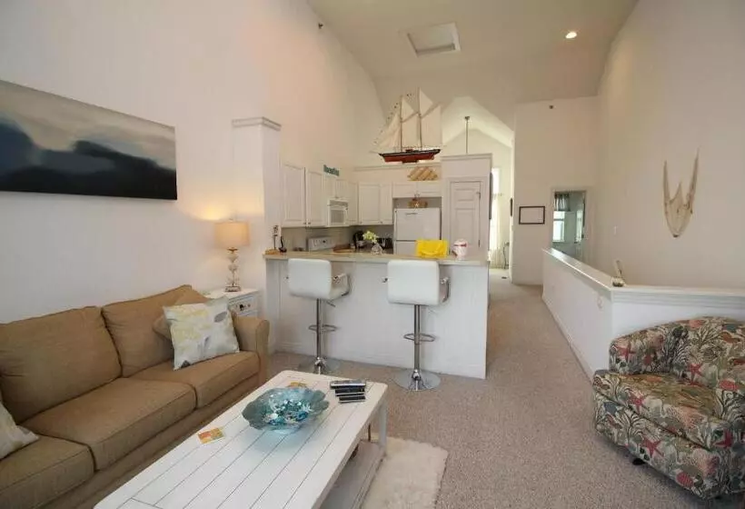 Отель Cambridge Cove At Bermuda Bay By Kees Vacations