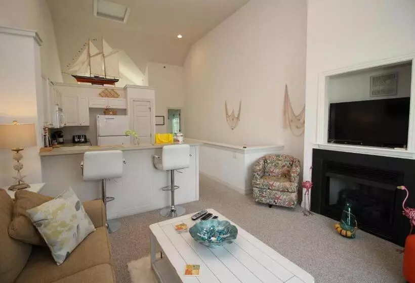 Отель Cambridge Cove At Bermuda Bay By Kees Vacations