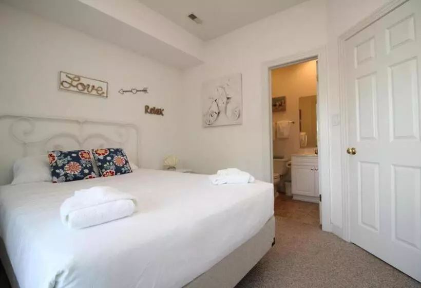 Отель Cambridge Cove At Bermuda Bay By Kees Vacations