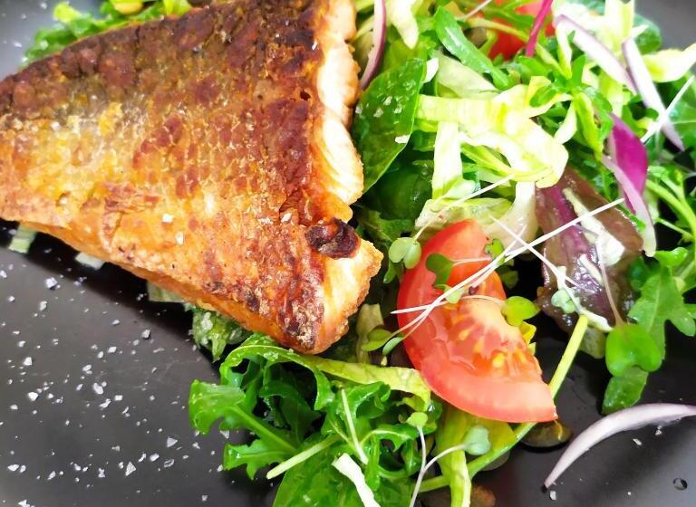 Gastland M1 Hotel & Conference Center