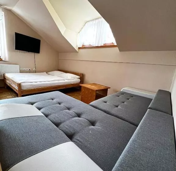 هتل Guesthouse Smogavc