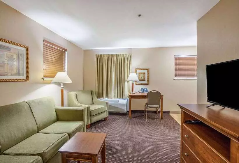 בית מלון כפרי Mainstay Suites Port Saint Joe South