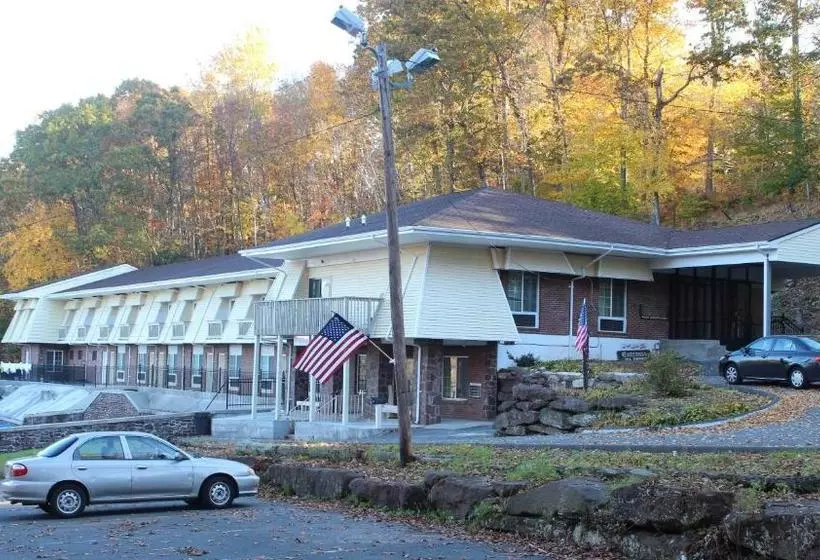 호텔 Passport Inn And Suites Middletown