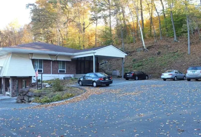 호텔 Passport Inn And Suites Middletown