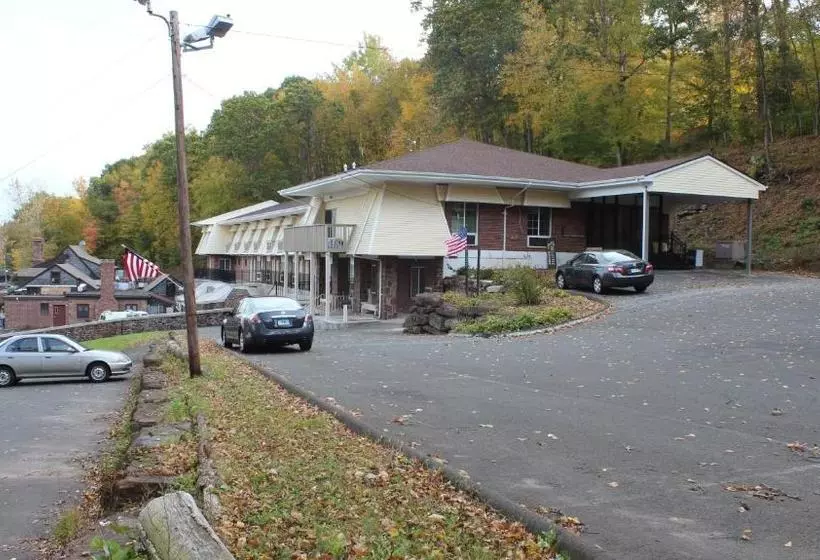 호텔 Passport Inn And Suites Middletown