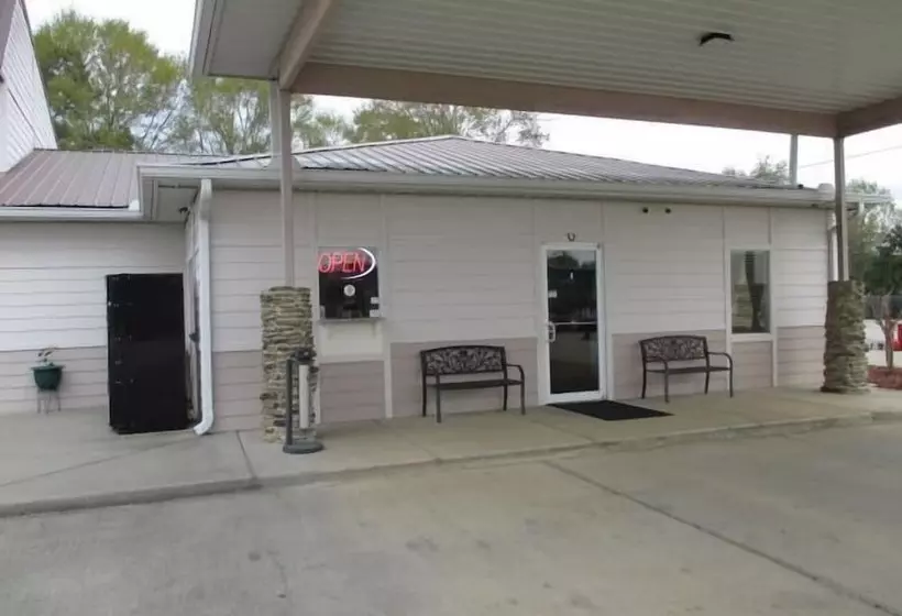 בית מלון כפרי Royal Inn Taylorsville