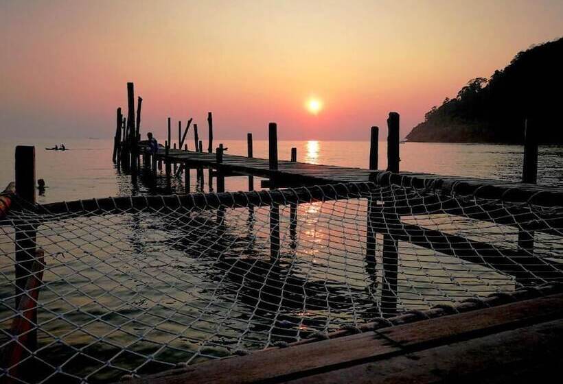 Ko Kut Ao Phrao Beach Resort