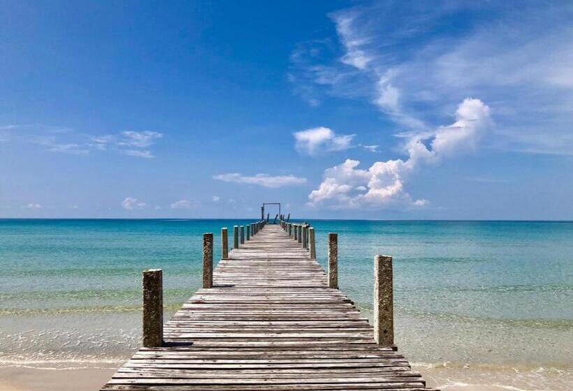 Ko Kut Ao Phrao Beach Resort