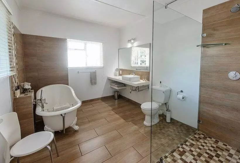 بنسيون Ballinderry The Robertson Guest House