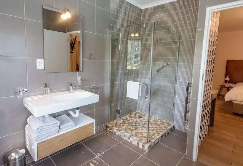 بنسيون Ballinderry The Robertson Guest House