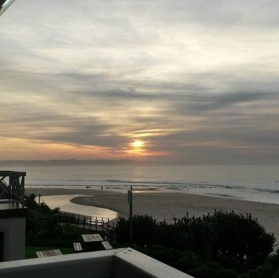 膳宿费 On The Beach Guesthouse Jeffreys Bay
