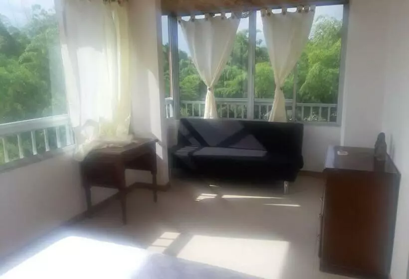 Apartamento Acogedor, 1 Habitación, Cocina, Comedor, Vista A Zonas Verdes, English