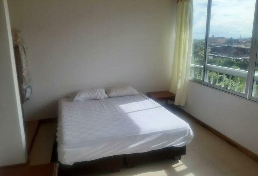 Apartamento Acogedor, 1 Habitación, Cocina, Comedor, Vista A Zonas Verdes, English