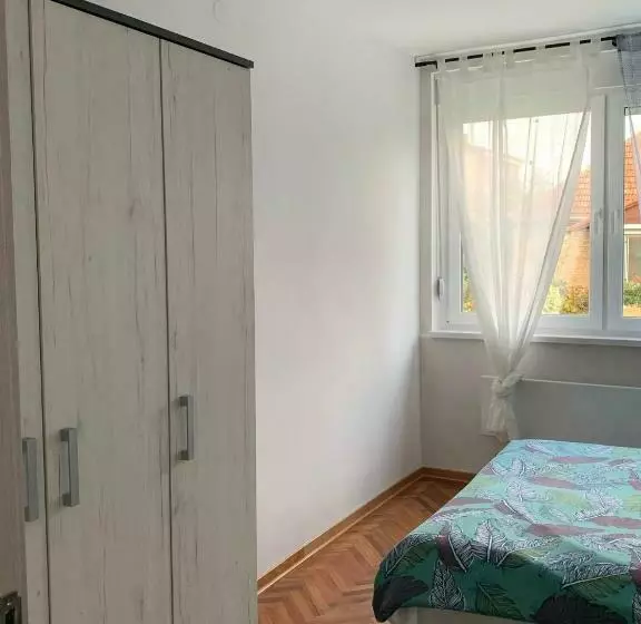 Apartman Slojevito