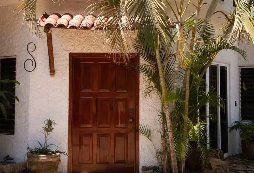 Casa Conejo