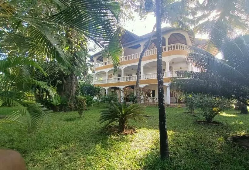 Likizo House