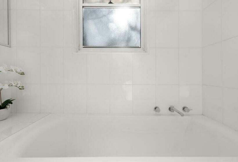 Uralla Lovely House With Pool