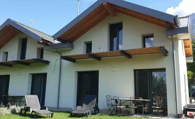 I Laghee Casette Breva E Tivano  Garden Parking Lake View   Bike Friendly Holiday House