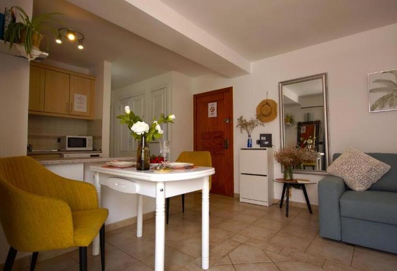 Apartamento Familiar Con Piscina Con Wi Fi En Los Cristianos
