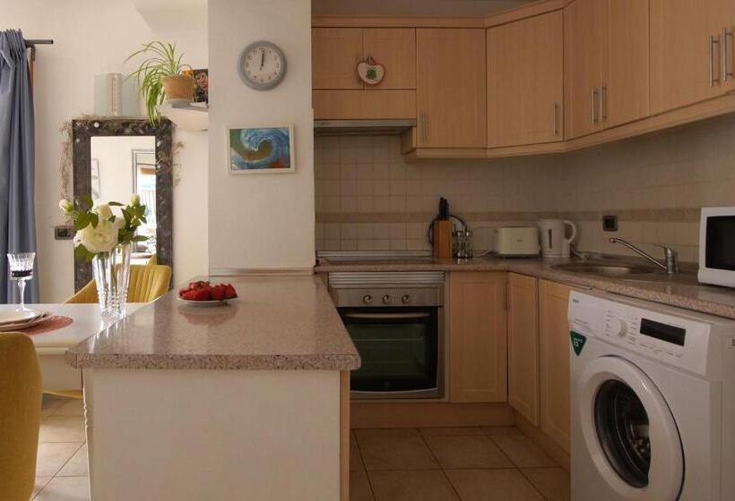 Apartamento Familiar Con Piscina Con Wi Fi En Los Cristianos