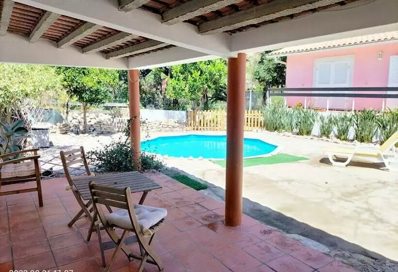 Suite In A Rustic House With Swimming Pool