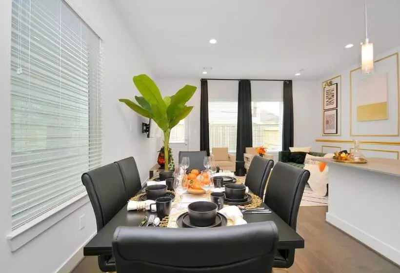 Emerald Palace   New, Modern 3br Townhome Close To Downtown, Nrg, Med Ctr