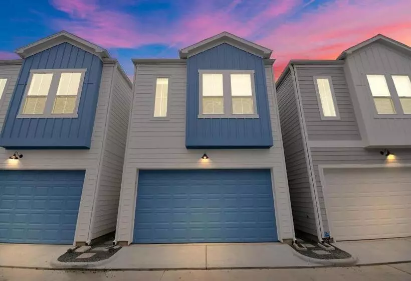 Emerald Palace   New, Modern 3br Townhome Close To Downtown, Nrg, Med Ctr