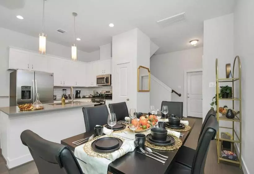 Emerald Palace   New, Modern 3br Townhome Close To Downtown, Nrg, Med Ctr