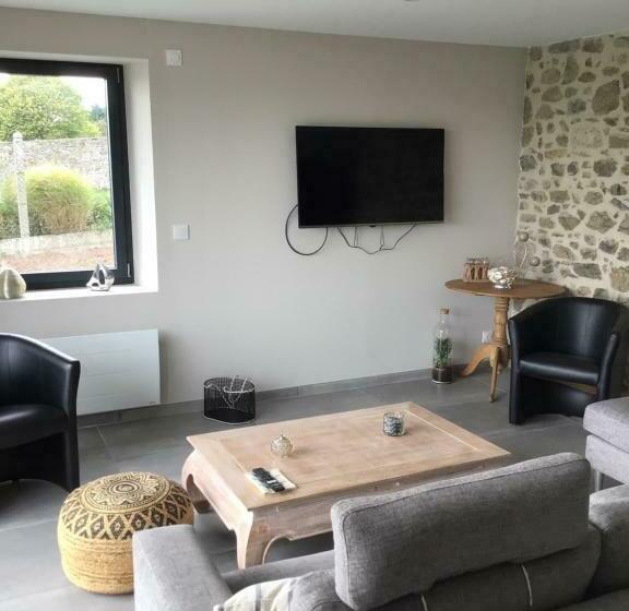 Grange Rénovée à Neuf Avec Vue Sur La Baie