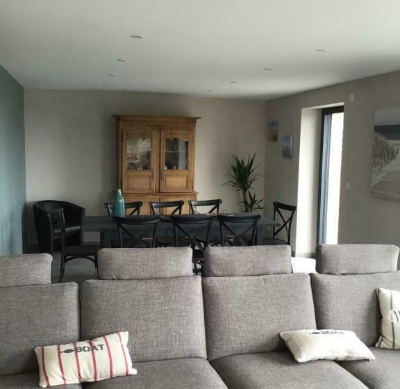 Grange Rénovée à Neuf Avec Vue Sur La Baie