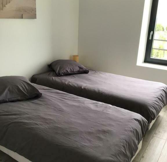 Grange Rénovée à Neuf Avec Vue Sur La Baie