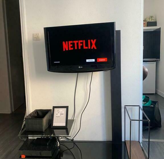 Le Petit Canal De Bourgogne : Joli Studio Au Centre Dijonnais