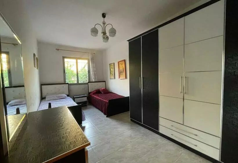 Lovely Spacious House With Big Garden