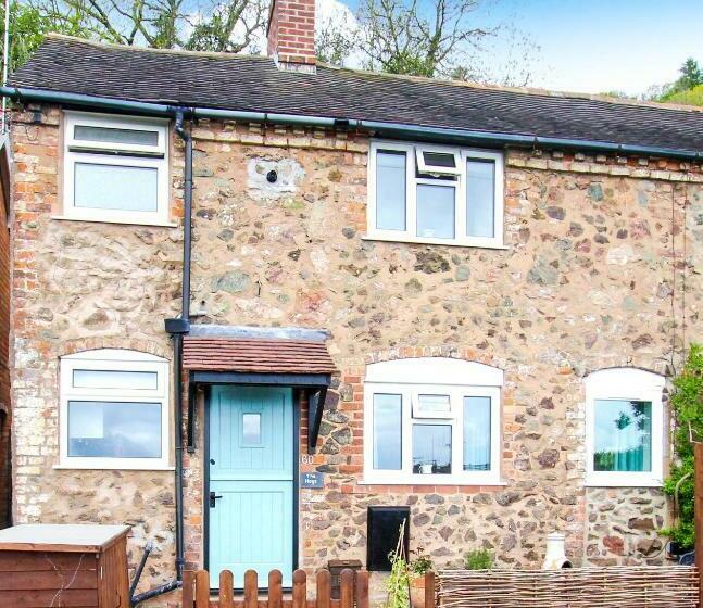 Romantic & Cosy Cottage With Direct Access To The Hills