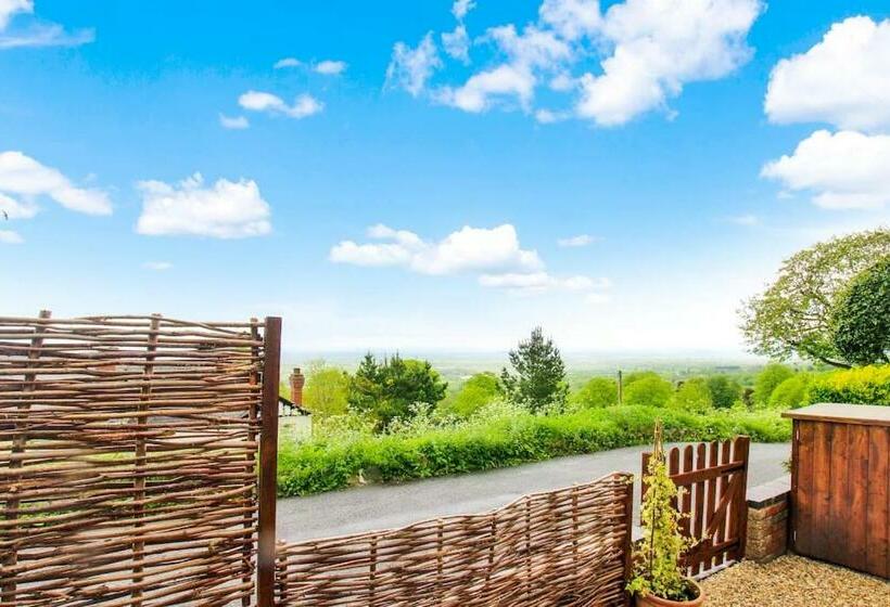 Romantic & Cosy Cottage With Direct Access To The Hills