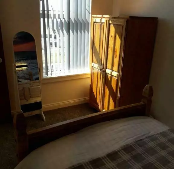 Southbay Holiday Flats Flat 2