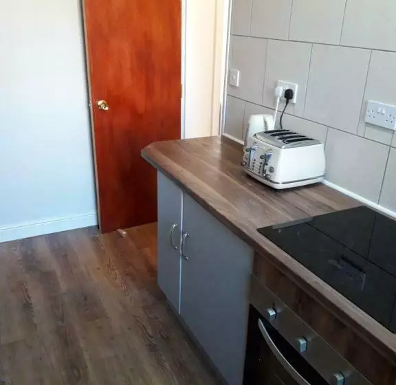 Southbay Holiday Flats Flat 2