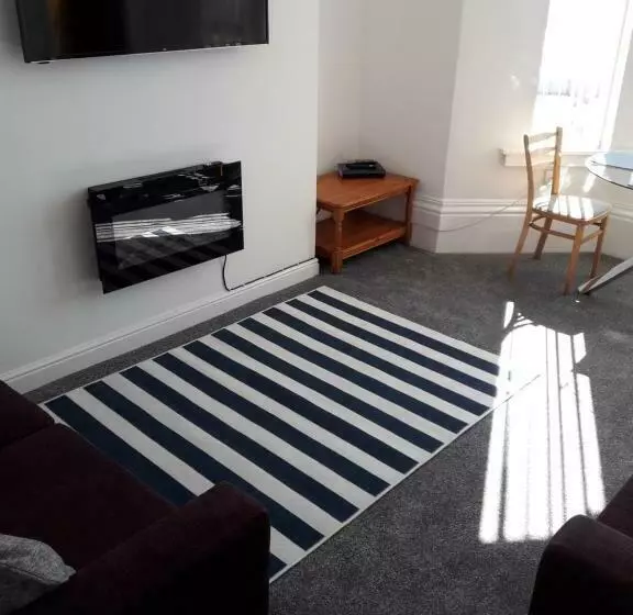 Southbay Holiday Flats Flat 2