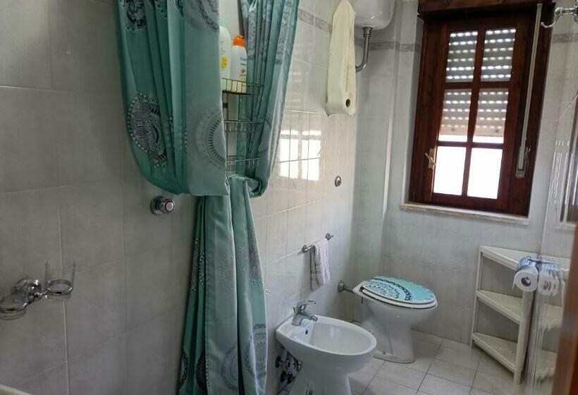 Appartamento Di 70mq Arredato A 600m Dal Mare