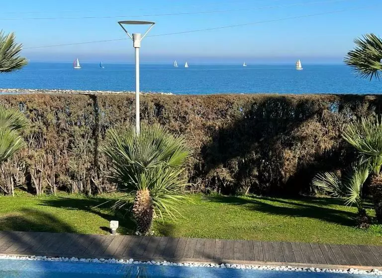 Ar Vista Mare