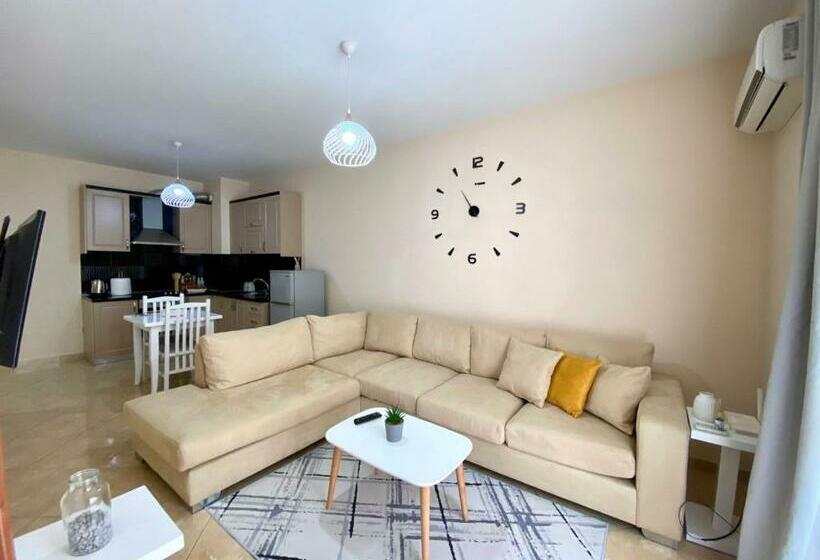 Chlo Apartment 2 Tirana