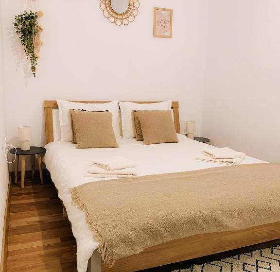 Cozy 2 Bedroom Boho Themed Home