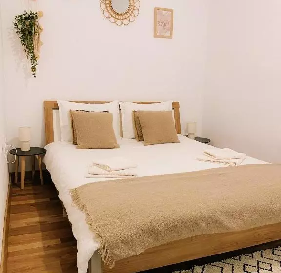 Cozy 2 Bedroom Boho Themed Home